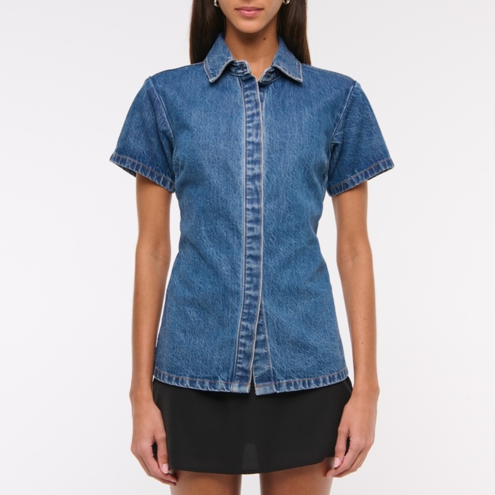 Abercrombie & Fitch Denim Short-Sleeve Button-Front Shirt